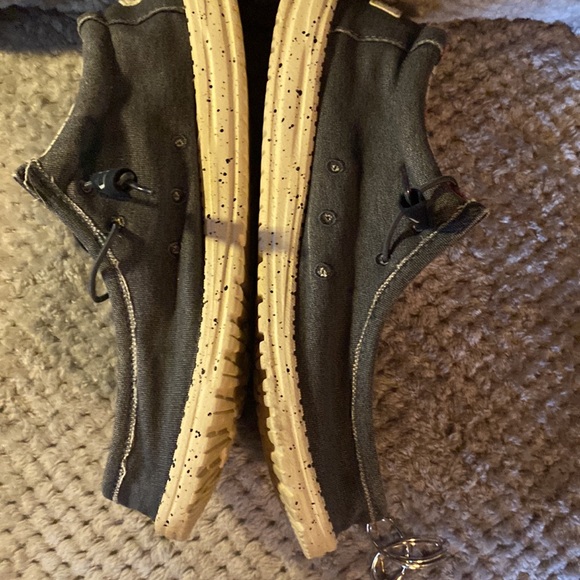 Men’s blue Jean hey dude size 11 $50 - Picture 2 of 5